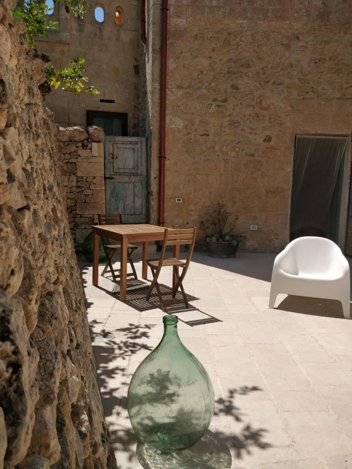 Casa 1657 * Roma